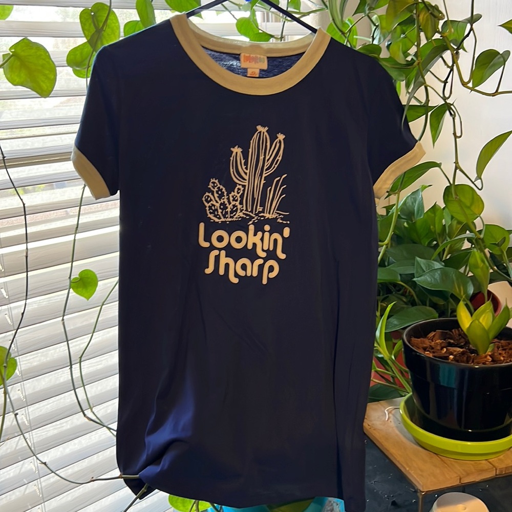 LuLaRoe Classic T
